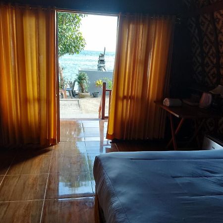 Road Beach Homestay Ped Bagian luar foto