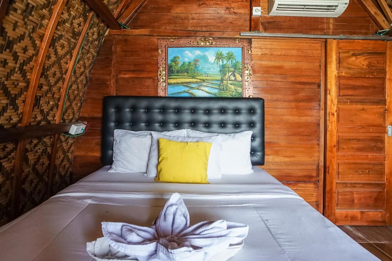 Road Beach Homestay Ped Bagian luar foto