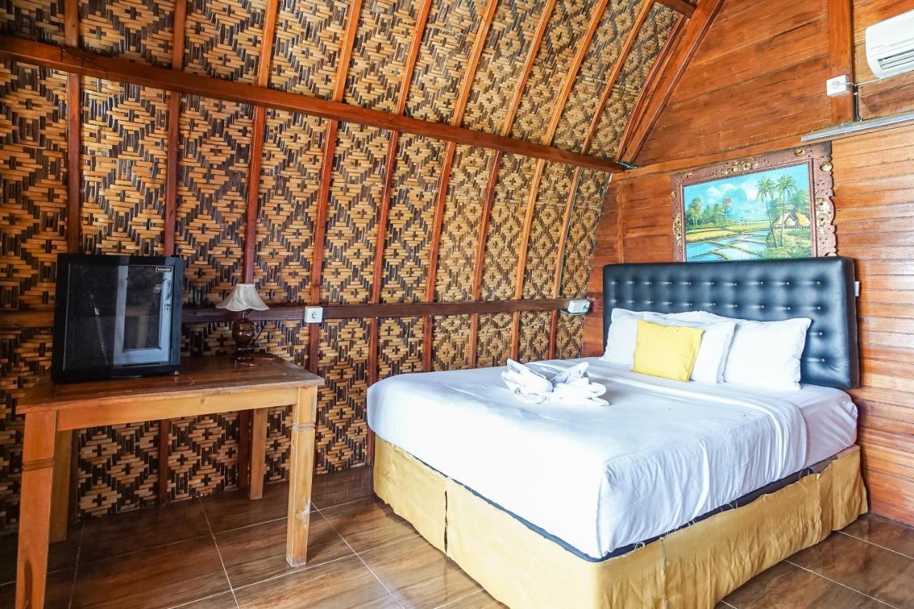 Road Beach Homestay Ped Bagian luar foto